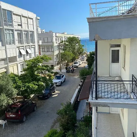 아파트 Ayvalik Pansiyon Daire *